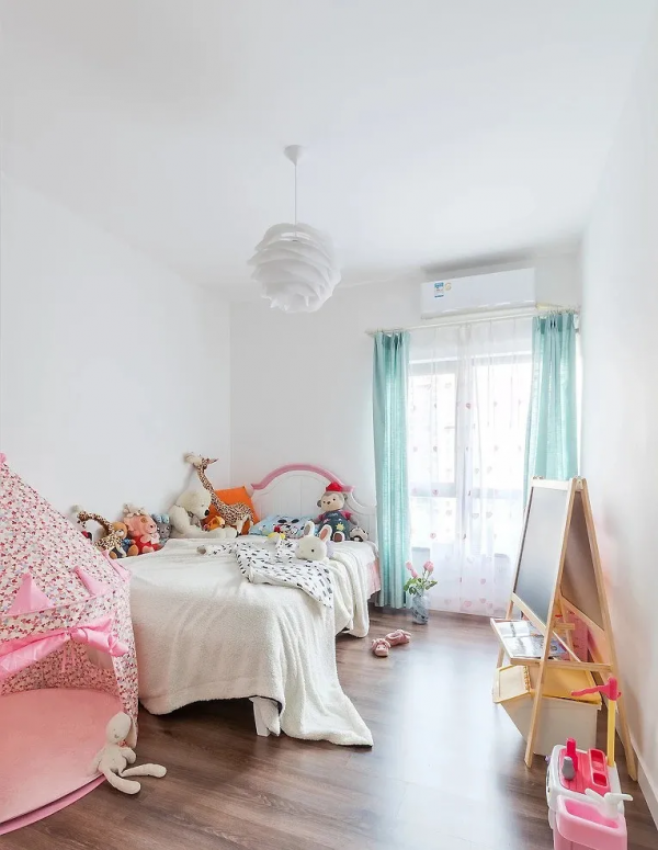 147㎡現代風新房,書房裝玻璃牆、廚房造吧檯,美好而獨特 147㎡現代風新房,書房裝玻璃牆、廚房造吧檯,美好而獨特