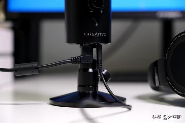 雙嘜頭&plus;雙極性拾音模式，創新LIVE！MIC M3初體驗