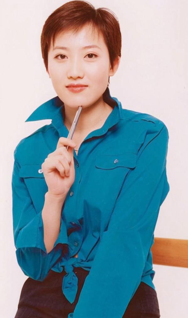 魯健牽手鄭天亮：同一屋簷下分居背後的辛酸與溫情