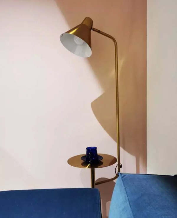 50㎡一字型公寓，玄關鞋櫃可做電視牆，超經典的簡約一居室