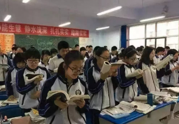 “雙減”又有新動態，高中生補課或將受限，減負要輪到高中了嗎？