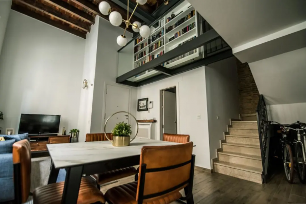 他買下舊廠房，朋友卻沒一個看好，完工逆襲90平復式樓人見人誇