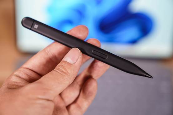 Suface Pro 8有九優勢兩個遺憾 首個二合一高刷屏噪音比蚊聲低