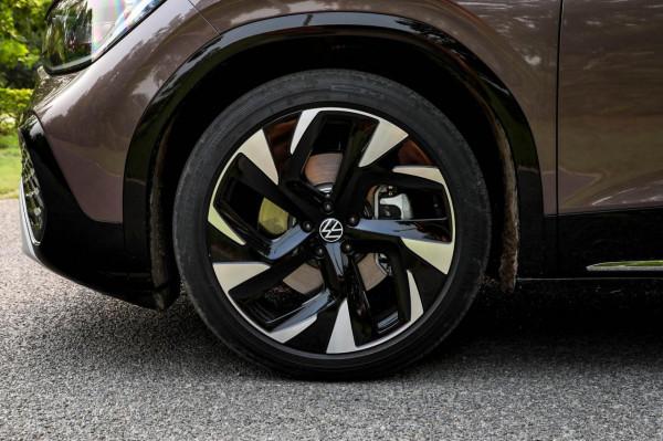 新車 | 行駛質感出色，細節有待提升，試駕大眾ID.6 CROZZ