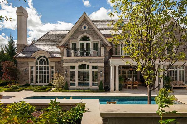 20世紀最“藝術劫案”，主謀庭審期間跳窗逃跑，6.4億不翼而飛