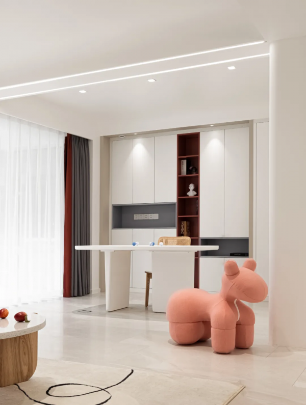 120㎡三居室，圓形孔洞、拱門造型、無主燈，這個家處處是亮點