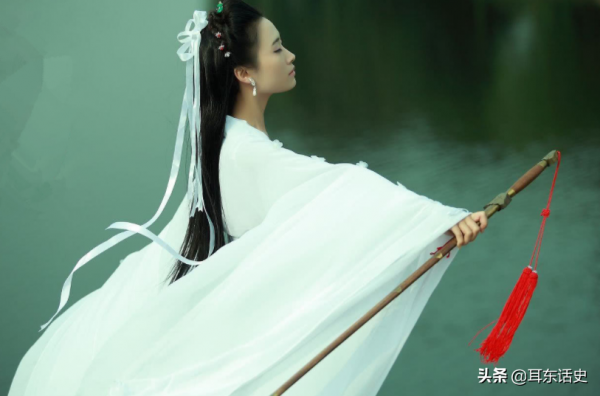 張無忌身兼四大神功,是否超越了神鵰五絕?拿一燈對比差距很明顯 張無忌身兼四大神功,是否超越了神鵰五絕?拿一燈對比差距很明顯