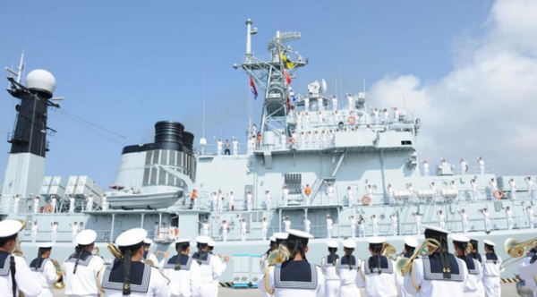 海軍帽子上會有兩根飄帶？這一作用，知道的人不多