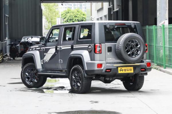 BJ40環塔冠軍版:緊湊型SUV,離地間隙220毫米,越野素質過硬 BJ40環塔冠軍版:緊湊型SUV,離地間隙220毫米,越野素質過硬
