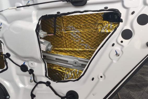 秦Pro DM 做車門隔音，進一步提升車內靜音效果！