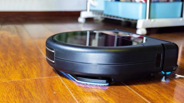 兩塊拖布，擦地更乾淨，體驗玻妞雷姬掃地機