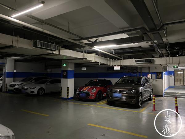 買了新能源車,沒想到被2萬的充電樁接線費gù住了 買了新能源車,沒想到被2萬的充電樁接線費gù住了