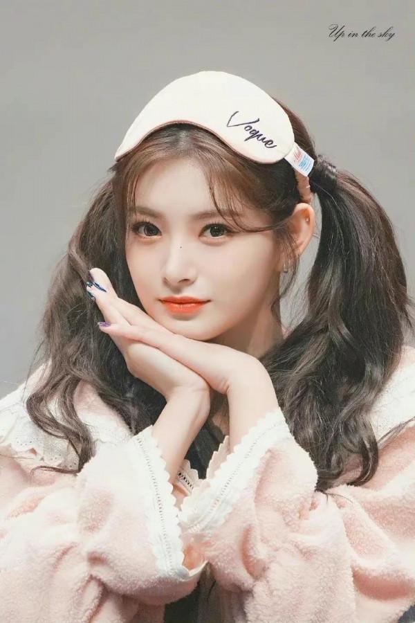 王怡人 睡衣加雙馬尾 減齡又可愛