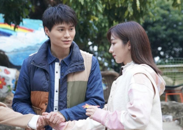 把創下收視紀錄的港劇翻拍成這樣,TVB是沒人可用了嗎? 把創下收視紀錄的港劇翻拍成這樣,TVB是沒人可用了嗎?