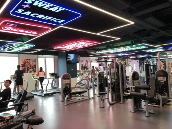 日本網民吐槽:中國員工食堂僅需7元(120日元)的公司餐太讚了 日本網民吐槽:中國員工食堂僅需7元(120日元)的公司餐太讚了