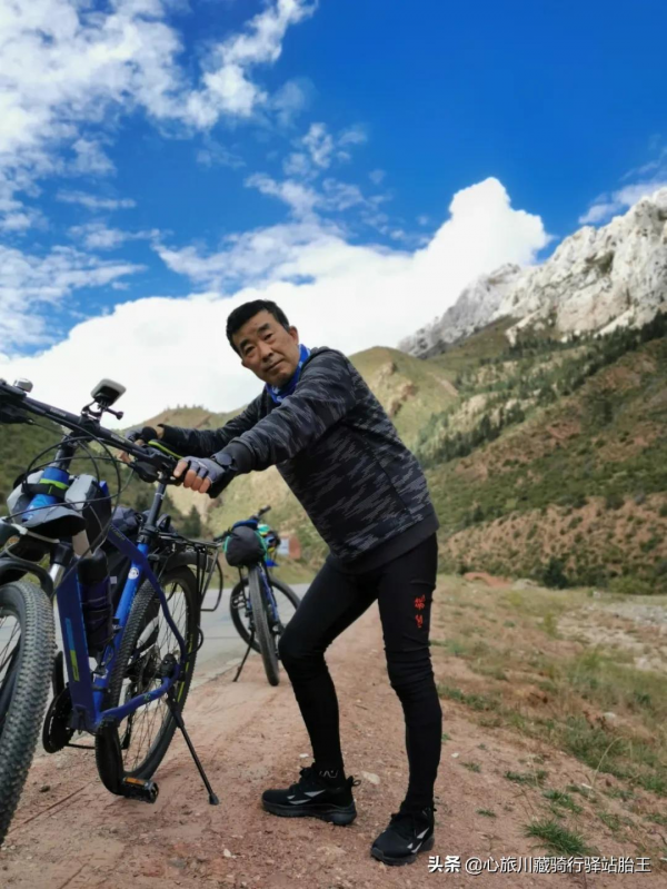 騎行川藏線也有平平無奇的風景，抵達“72拐”腳下--邦達鎮