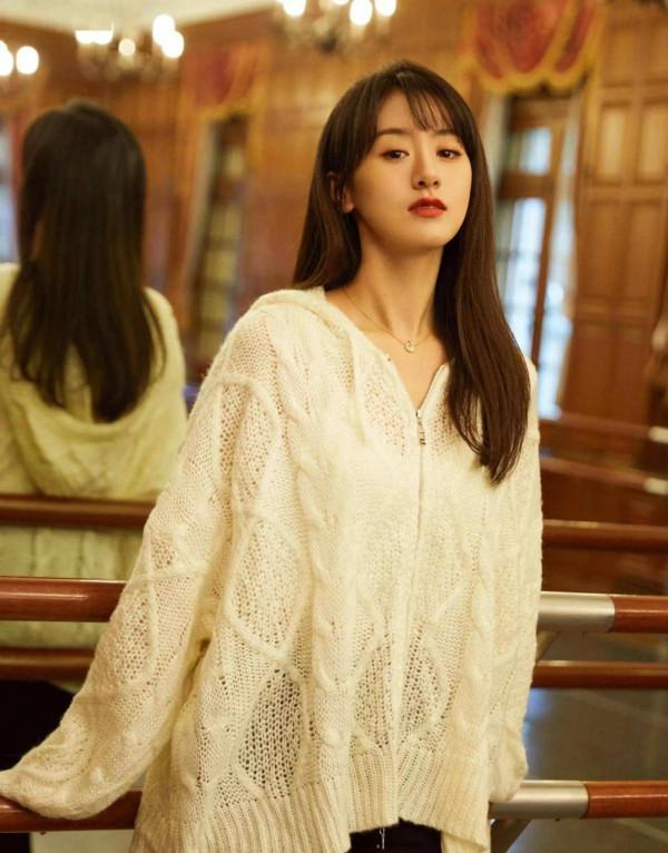 清純可愛：袁冰妍