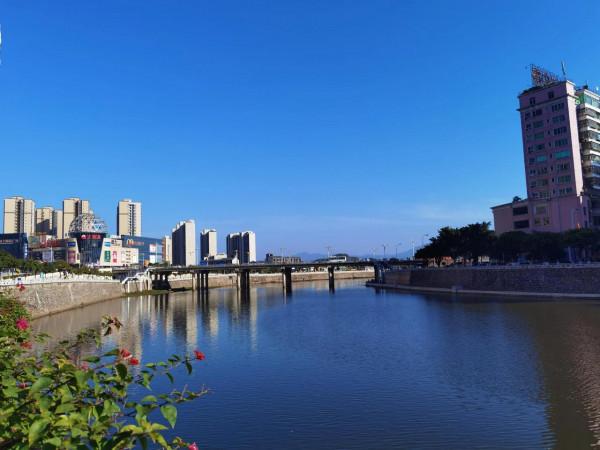 走路走人生：那個賣蔗人告訴我，用水清洗過的甘蔗吃了會牙疼