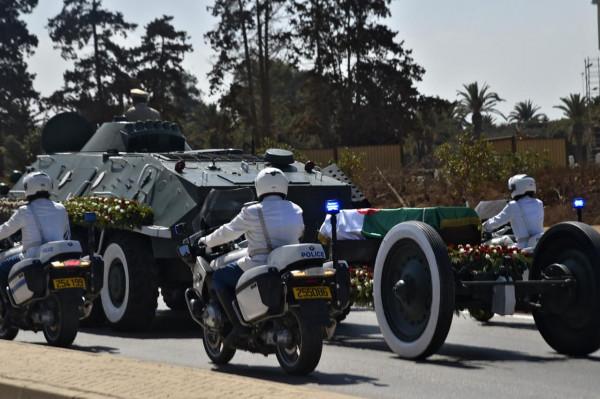 阿爾及利亞:送葬 阿爾及利亞:送葬