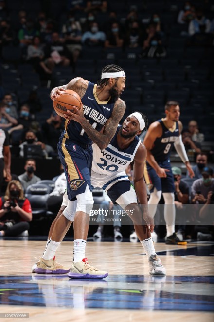 球鞋流言！莫蘭特簽名鞋將至，歐文終於穿8代了，鶯歌簽約李寧？