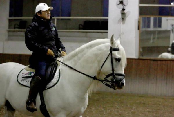 大齡女演員沒戲演？怪年齡還是怪市場？這4位女演員卻越活越瀟灑