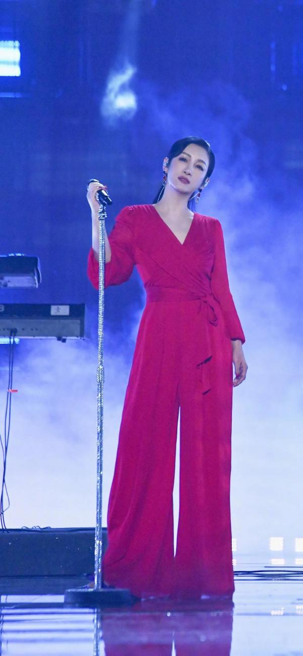 秦海璐，活成幸福的樣子