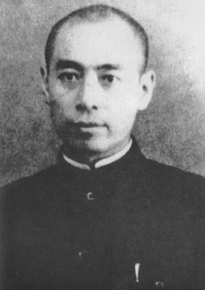 1955年授銜,開國元帥們除向主席敬禮外,為何也向總理敬了禮? 1955年授銜,開國元帥們除向主席敬禮外,為何也向總理敬了禮?