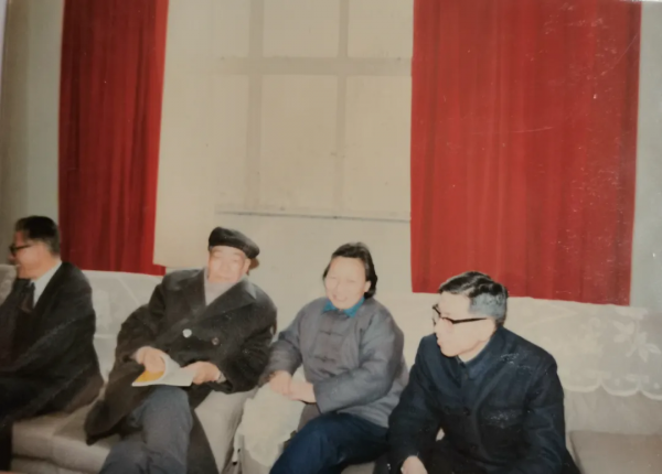 61年，他的人生是紅色的