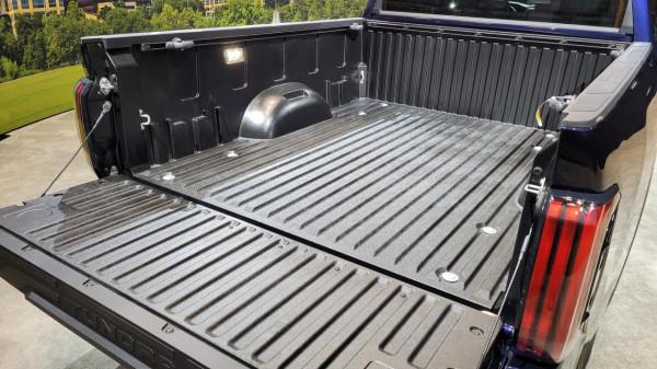 換裝3.5T全新V6發動機和科技內飾,2022款豐田坦途皮卡正式亮相 換裝3.5T全新V6發動機和科技內飾,2022款豐田坦途皮卡正式亮相