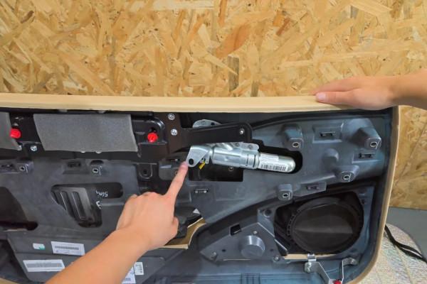 兩百萬買什麼?鎮店用的法拉利458,10年1萬公里,爆香! 兩百萬買什麼?鎮店用的法拉利458,10年1萬公里,爆香!