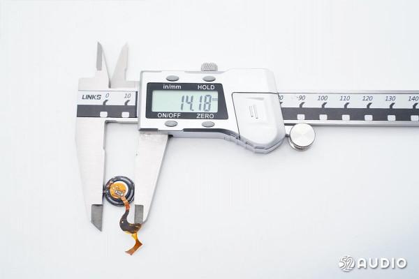 黑鯊鳳鳴真無線藍芽耳機拆解，自研超低延時，支援遊戲超低延時