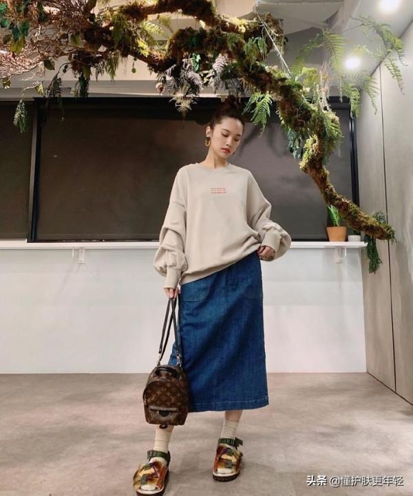 有什麼適合初秋穿得好看又不冷的小裙子嗎？