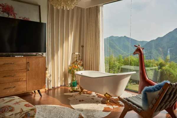 700年神秘古村落意外走紅！霧海竹林萬畝，24h鮮氧環繞，宛若仙境