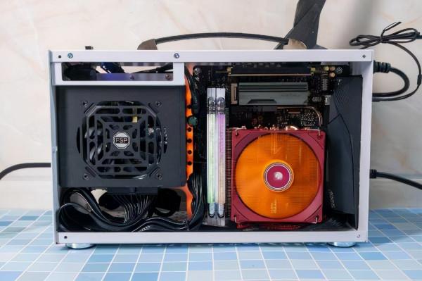 雕雖迷你，五臟俱全，技嘉 迷你雕 B550I AORUS PRO AX主機板裝機體驗