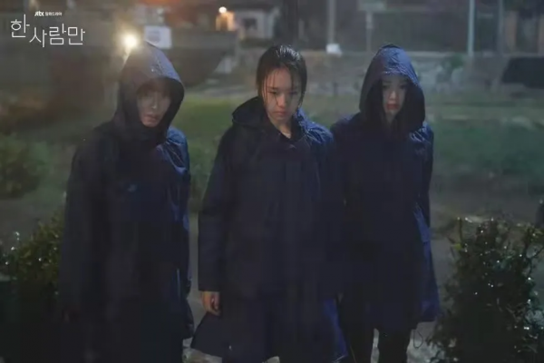 《只一人》:小熊安恩真、Joy、金景南開啟“機智的救濟院生活” 《只一人》:小熊安恩真、Joy、金景南開啟“機智的救濟院生活”