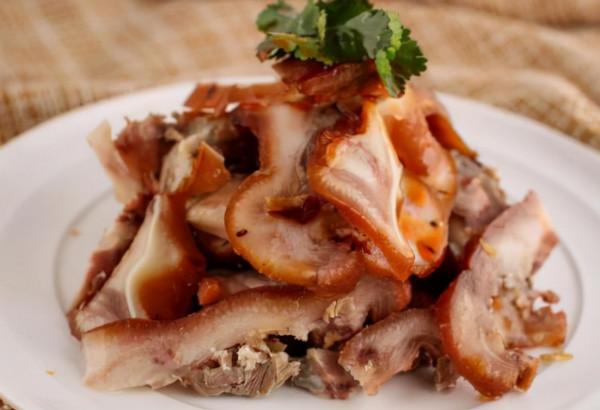 買豬頭肉，遇到這4種時，多便宜也不買！難吃沒營養，一點不新鮮