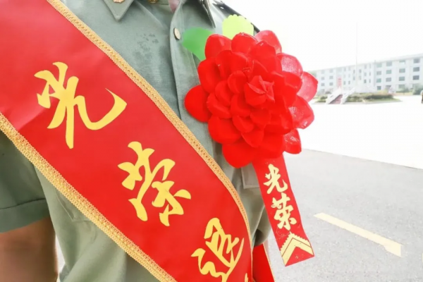 當兵12年，面對走留如何選擇？既要算好經濟賬，也要算好幸福賬