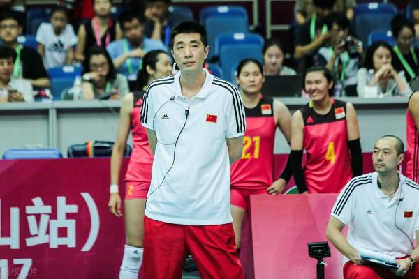 中國女排新主帥浮出水面？現身全運會選拔隊員，郎平終於放心了