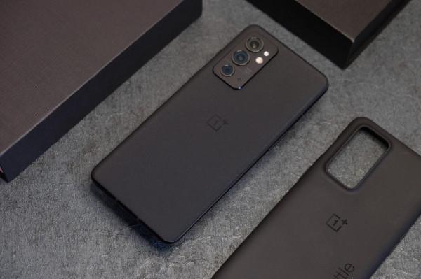 看了7款驍龍888手機拆解影片,只有這一款手機內部散熱結構最強 看了7款驍龍888手機拆解影片,只有這一款手機內部散熱結構最強