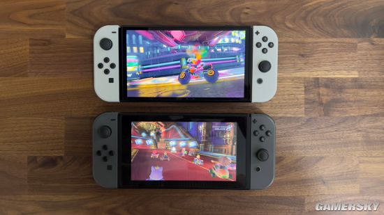 IGN公佈NS OLED與原版NS對比 全新底座、邊框更薄