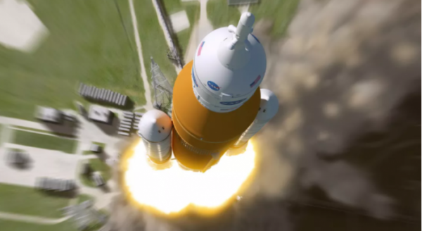 360正式入股哪吒汽車；特斯拉市值首次突破萬億美元大關