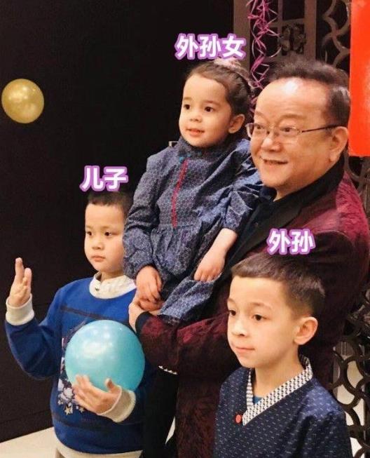 “老來得子”的5位男星,他81歲得女還想生,王剛兒子和外孫同歲 “老來得子”的5位男星,他81歲得女還想生,王剛兒子和外孫同歲