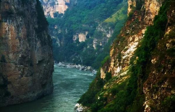 四川冷門峽谷景區，面積不大卻很深，峭壁奇景眾多，名氣卻不大