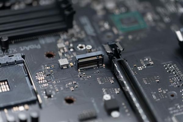 ProArt X570 CREATOR WIFI主機板評測：帶雷電介面的AMD創作者之選