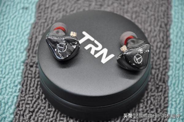 宏大聲場，HiFi高性價比，TRN聲學14動鐵次旗艦X7純動鐵耳機評測