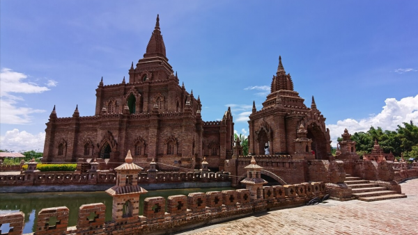 讓你不出國門就可以體驗到各種異國風情，你不想來看看嗎？