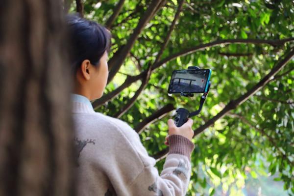 浩瀚X2穩定器測評:三軸穩定拍攝,手機也能拍大片 浩瀚X2穩定器測評:三軸穩定拍攝,手機也能拍大片