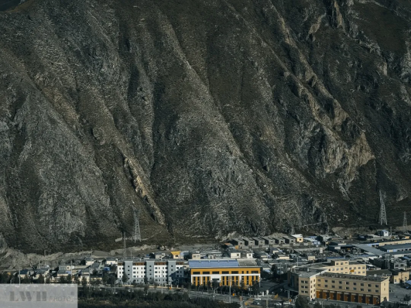 兩個人，一輛車，阿里北線無人區穿越