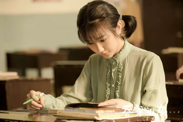 宋祖兒和毛曉彤穿的居然是當季新款？|《喬家的兒女》造型解析