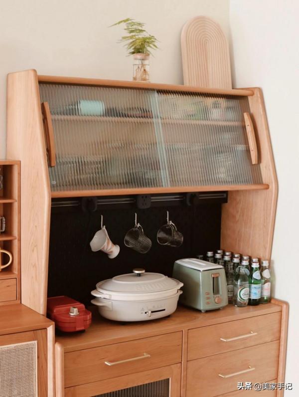 不顧親友反對堅持窮裝,126㎡家只刷漆不弔頂,效果反而溫馨治癒 不顧親友反對堅持窮裝,126㎡家只刷漆不弔頂,效果反而溫馨治癒